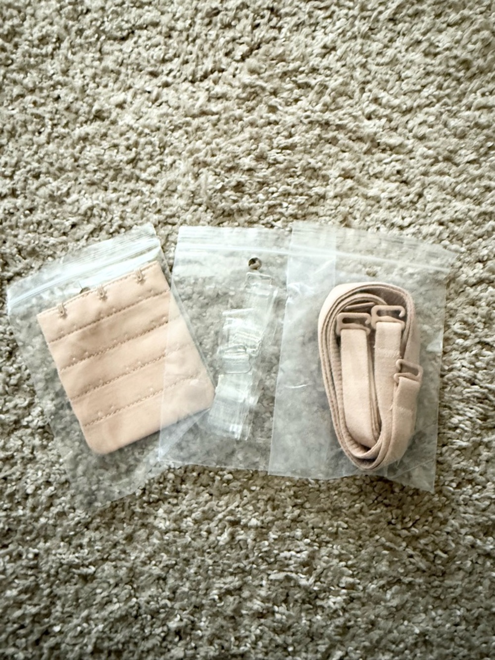 Oeak Seamless Convertible Bra - Light Nude Size S - Picture 5 of 5